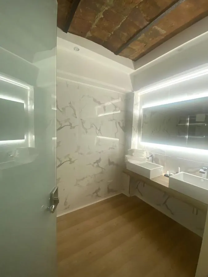 Miluar Luxury B&B - Vanvitelli Napoli Italia